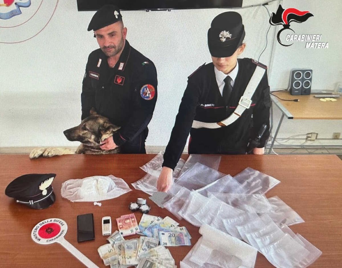 Scanzano Jonico, in casa nasconde cocaina per 40mila euro: arrestato un 47enne Scanzano Jonico, in casa nasconde cocaina per 40mila euro: arrestato un 47enne