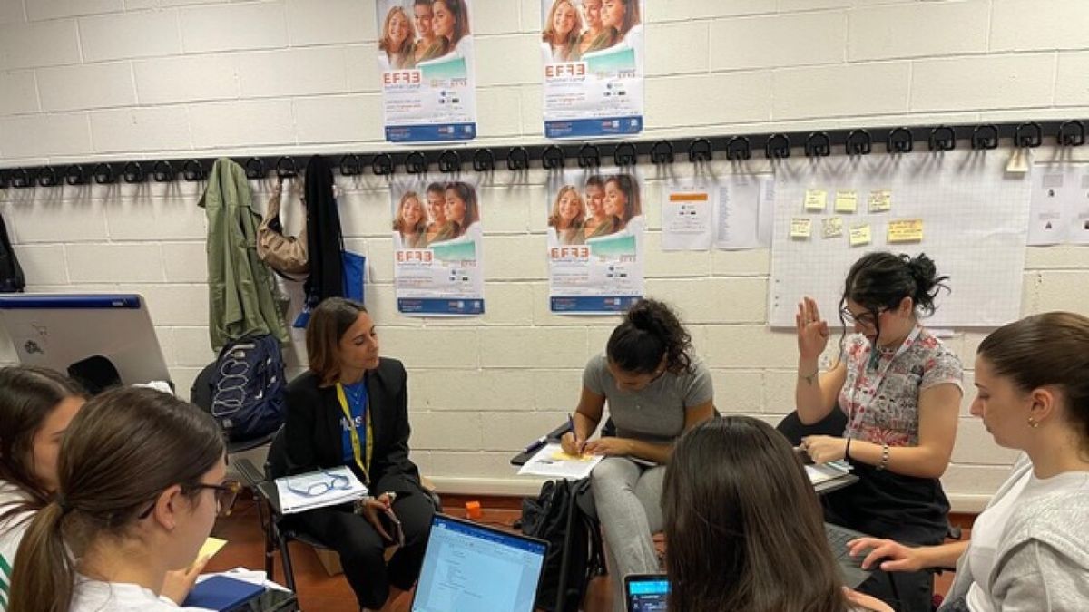 Bari, a settembre l’Effe Summer Camp: un corso di educazione finanziaria per ragazze adolescenti