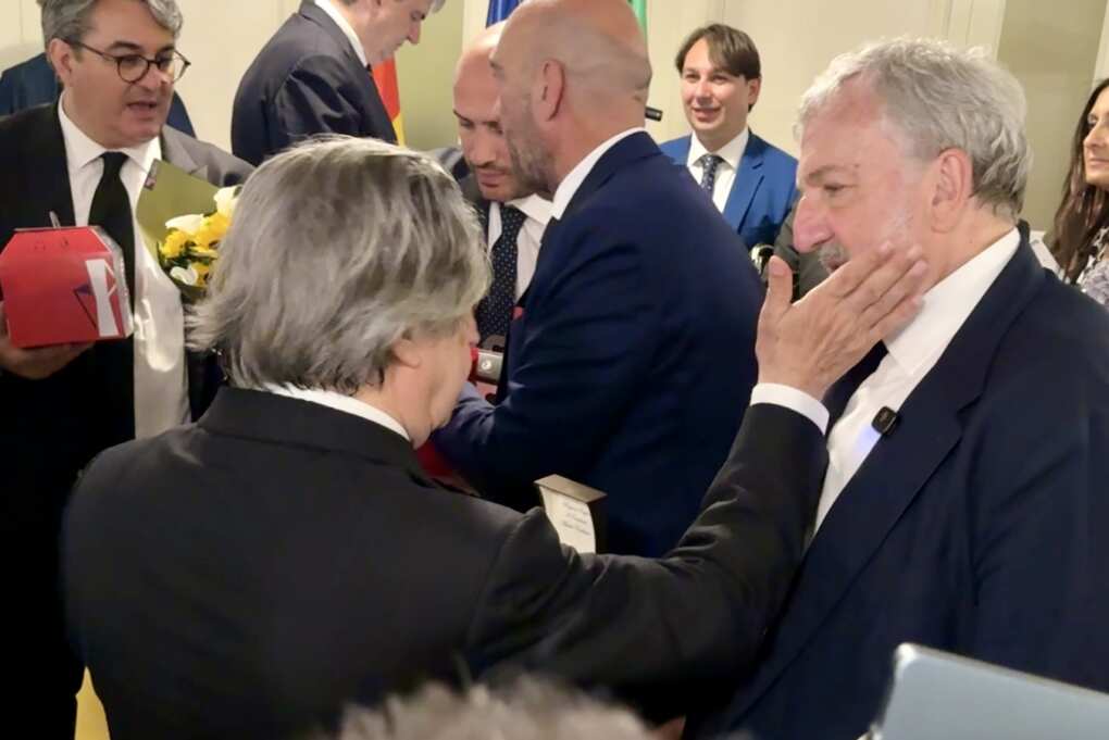 I Berliner Philharmoniker a Bari, Emiliano: «Importante abbiano scelto la Puglia per il 143esimo compleanno» – VIDEO I Berliner Philharmoniker a Bari, Emiliano: «Importante abbiano scelto la Puglia per il 143esimo compleanno» – VIDEO