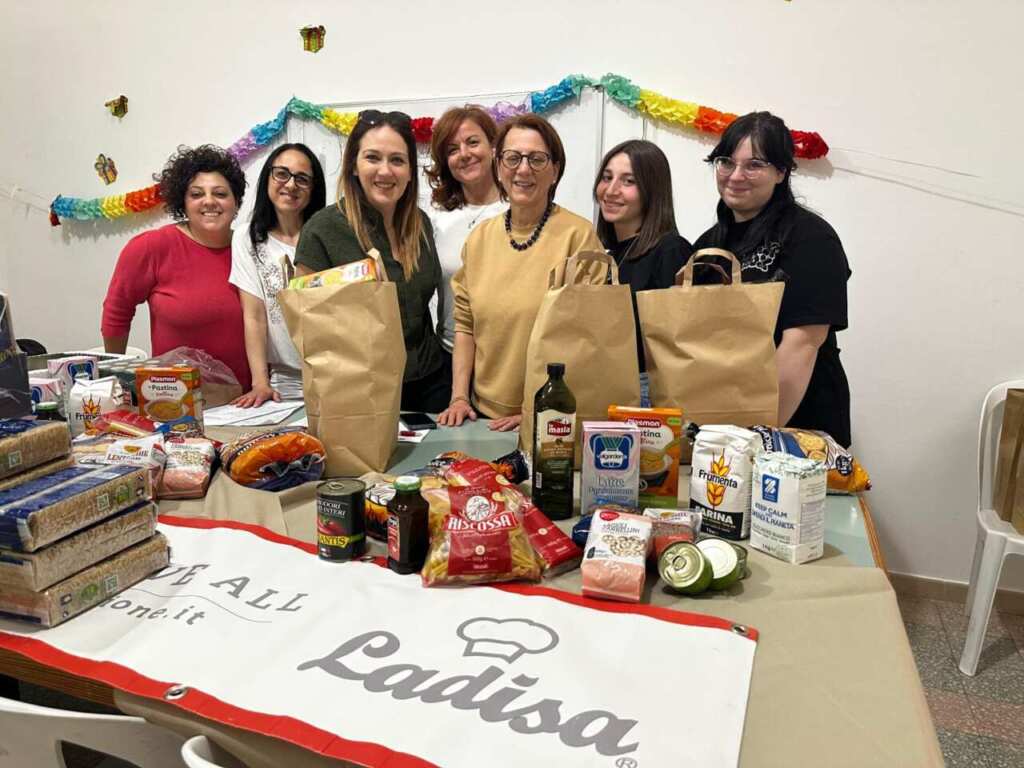 Sammichele di Bari, Ladisa inaugura l’Emporio Sociale per le famiglie in difficoltà – FOTO Sammichele di Bari, Ladisa inaugura l’Emporio Sociale per le famiglie in difficoltà – FOTO