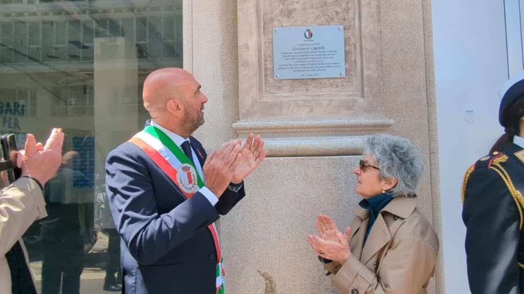 Bari celebra Giovanni Capaldi: targa commemorativa per il fondatore del Conservatorio Piccinni – FOTO Bari celebra Giovanni Capaldi: targa commemorativa per il fondatore del Conservatorio Piccinni – FOTO