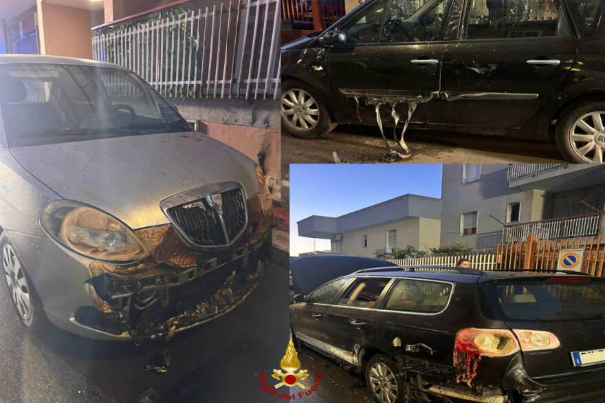 Incendio a Valenzano nella notte: tre auto distrutte dalle fiamme, altre quattro danneggiate – FOTO Incendio a Valenzano nella notte: tre auto distrutte dalle fiamme, altre quattro danneggiate – FOTO