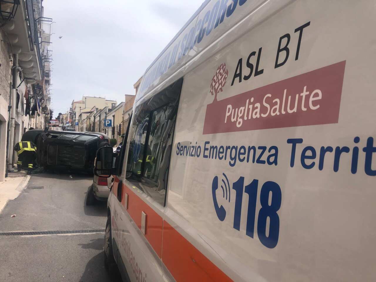 Minervino Murge, perde il controllo dell’auto e si ribalta: un anziano finisce in ospedale Minervino Murge, perde il controllo dell’auto e si ribalta: un anziano finisce in ospedale