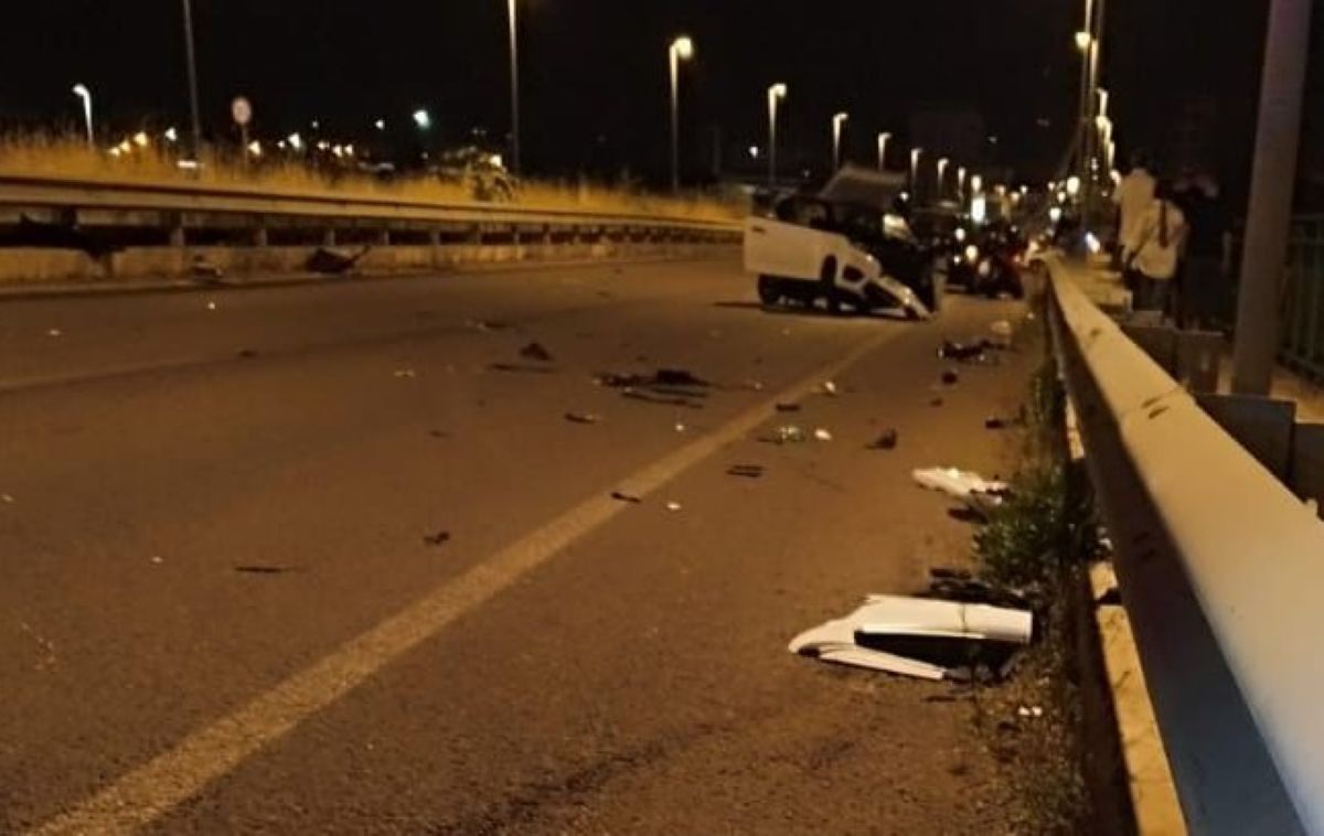 Bari, ragazza di 16 anni vittima di un incidente stradale: ferita anche un’altra giovane