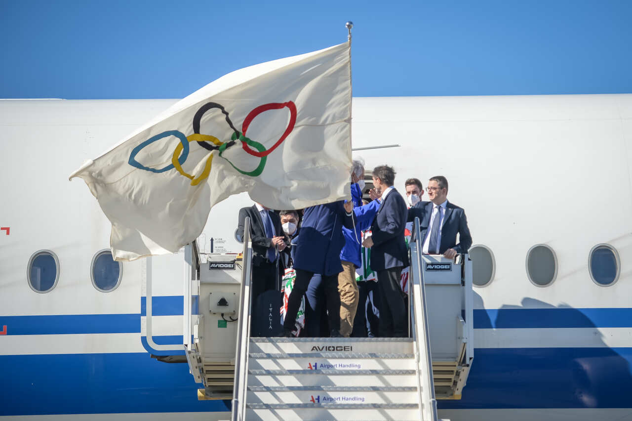Da Milano-Cortina ’26 alle tappe del Giro, fino ai Giochi del Mediterraneo: lo sport ci fa ricchi