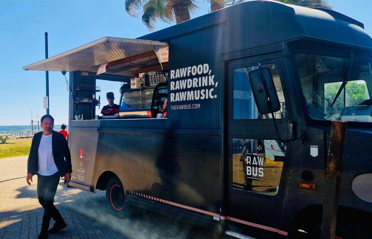 Bari, la spiaggia di Pane e Pomodoro pronta per l’estate: «Un nuovo Food Truck e servizi potenziati» – FOTO