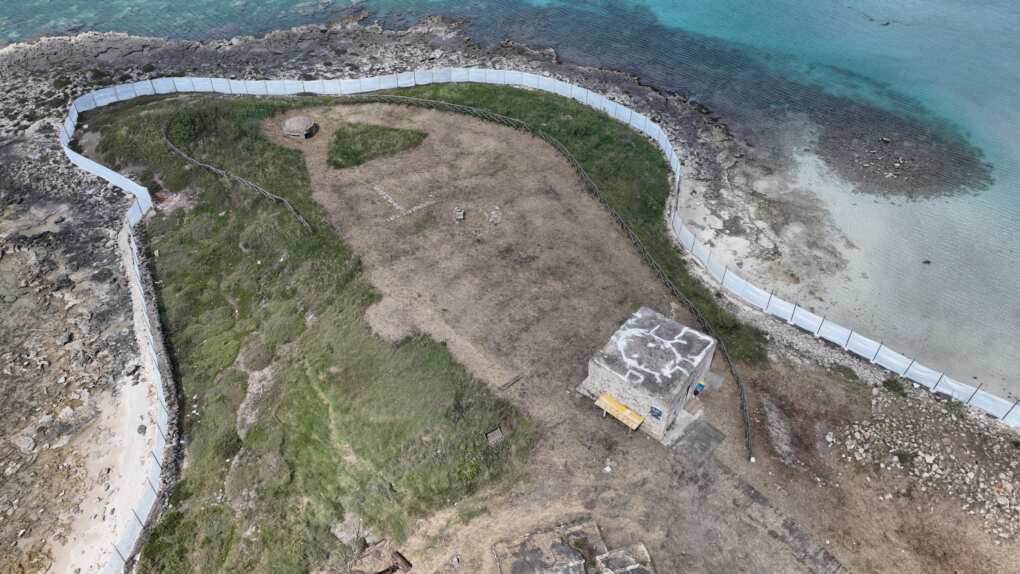 Porto Cesareo, via ai lavori per il parco archeologico sommerso: una storia millenaria spunta dal mare – FOTO Porto Cesareo, via ai lavori per il parco archeologico sommerso: una storia millenaria spunta dal mare – FOTO