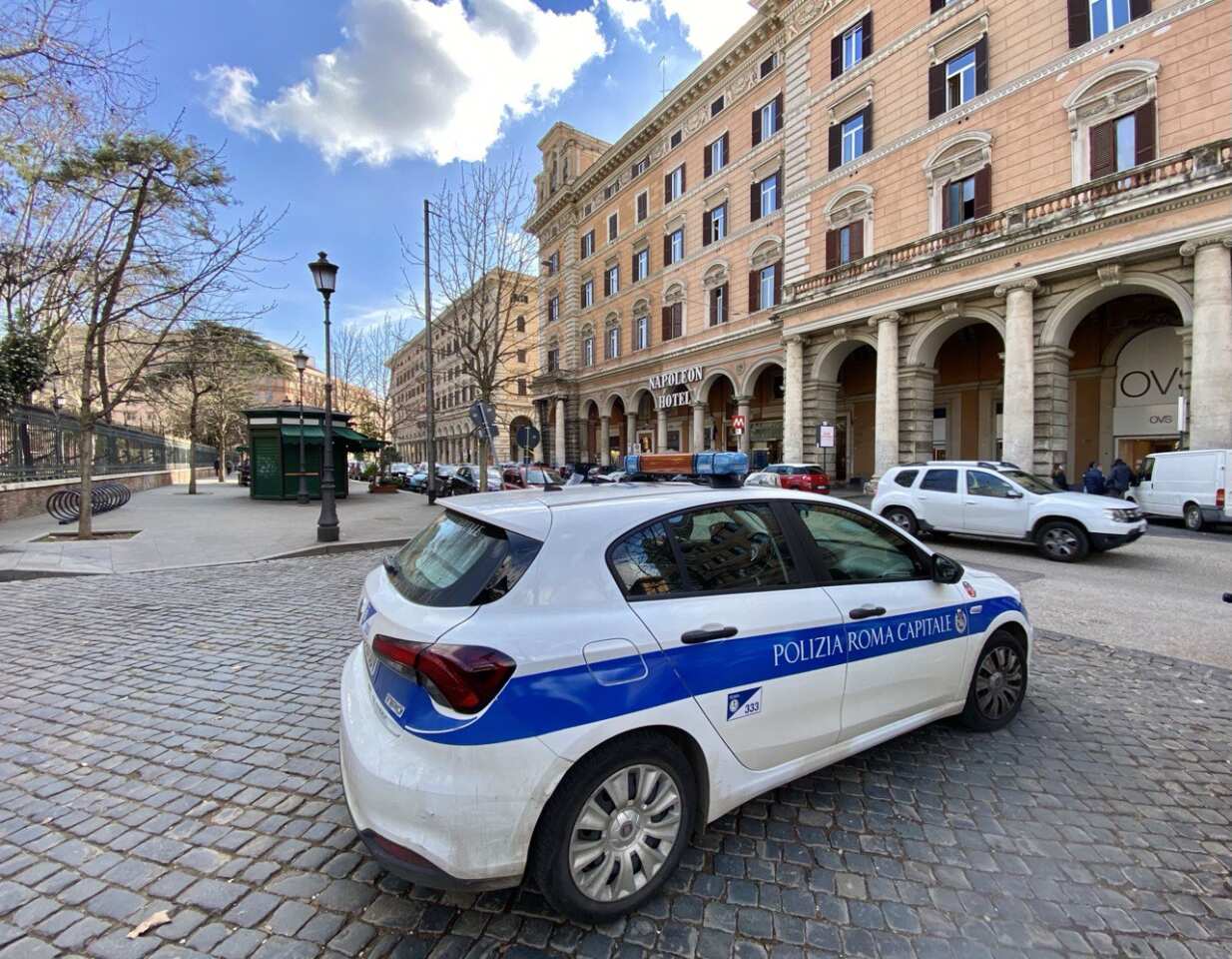 Evade dai domiciliari a Bari e commette un furto a Roma: in carcere un 43enne georgiano Evade dai domiciliari a Bari e commette un furto a Roma: in carcere un 43enne georgiano