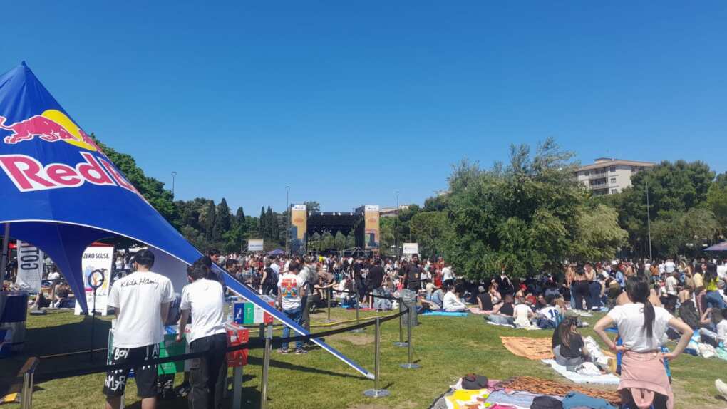 Primo Maggio, a Bari è già estate: spiagge prese d’assalto. Poi tutti al Parco 2 Giugno Primo Maggio, a Bari è già estate: spiagge prese d’assalto. Poi tutti al Parco 2 Giugno