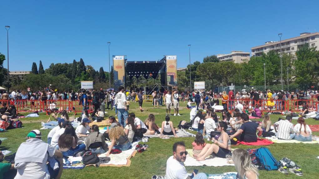 Primo Maggio, a Bari è già estate: spiagge prese d’assalto. Poi tutti al Parco 2 Giugno Primo Maggio, a Bari è già estate: spiagge prese d’assalto. Poi tutti al Parco 2 Giugno