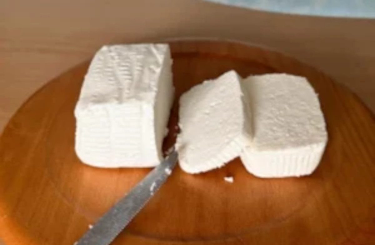 Due formaggi “senza lattosio” ritirati dai supermercati: la decisione del Ministero della Salute Due formaggi “senza lattosio” ritirati dai supermercati: la decisione del Ministero della Salute