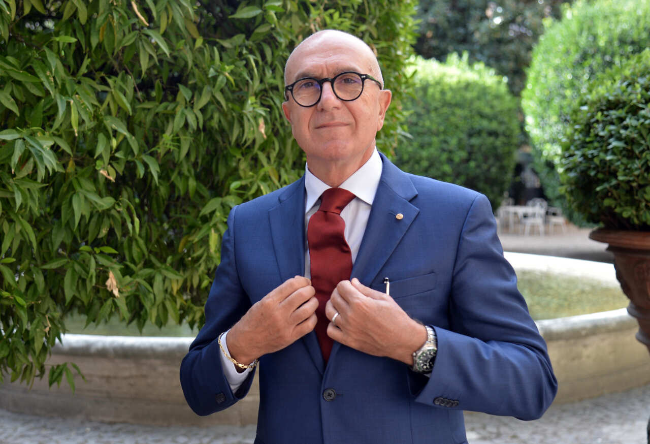 Carne coltivata, Pulina: «Passare dal laboratorio a una scala industriale? Ancora difficile» – L’INTERVISTA