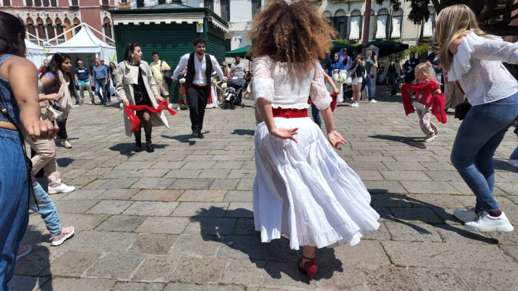 Festival delle Regioni, la Puglia a Venezia saluta da protagonista tra realtà virtuale e pizzica – VIDEO Festival delle Regioni, la Puglia a Venezia saluta da protagonista tra realtà virtuale e pizzica – VIDEO