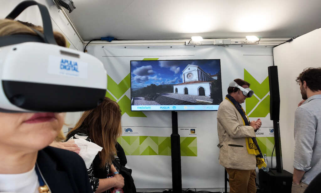 Festival delle Regioni, la Puglia a Venezia saluta da protagonista tra realtà virtuale e pizzica – VIDEO Festival delle Regioni, la Puglia a Venezia saluta da protagonista tra realtà virtuale e pizzica – VIDEO