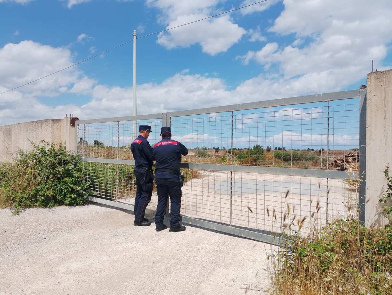 Lecce, autorizzazione revocata ma l’attività estrattiva continuava: sequestrata una cava