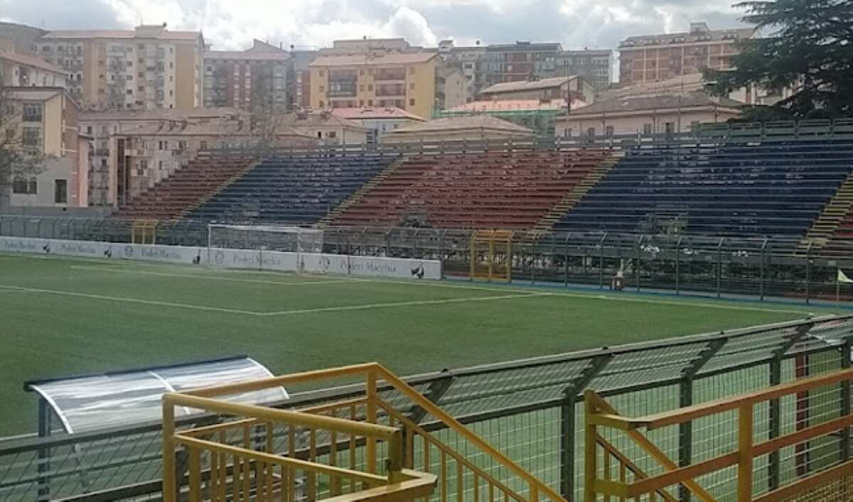 Serie C, il Sorrento è nuovamente senza stadio: chiesta ospitalità al Potenza per il terzo anno consecutivo Serie C, il Sorrento è nuovamente senza stadio: chiesta ospitalità al Potenza per il terzo anno consecutivo