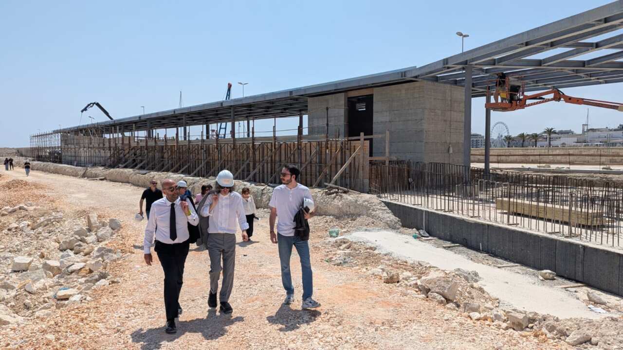 Bari, proseguono i lavori per il nuovo molo Sant’Antonio: sarà pronto entro marzo del 2026 – FOTO