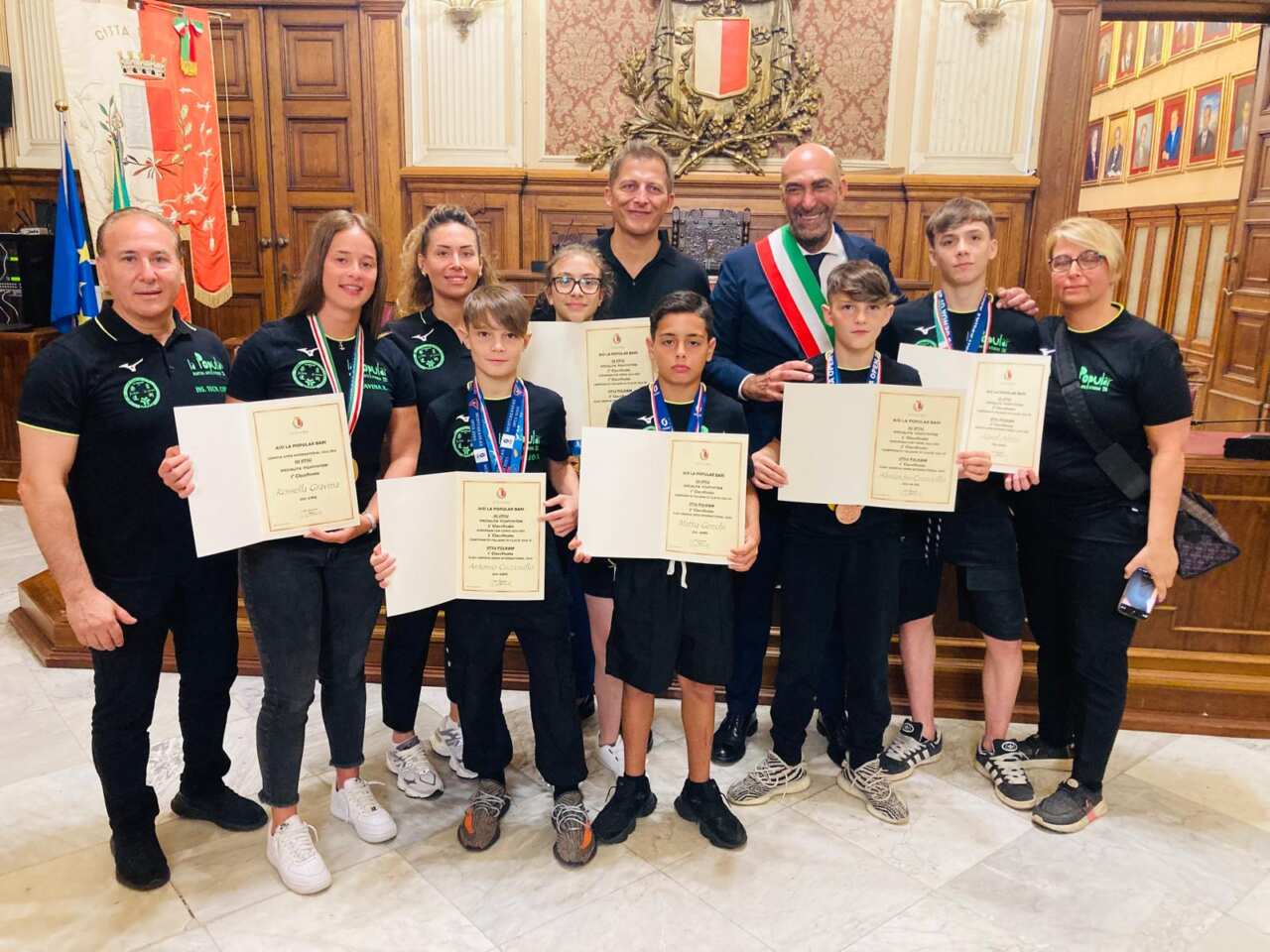 Galleria foto 'Bari premia 16 giovani atleti che si sono distinti durante la stagione: «Portate alto il nome della città nel mondo» – FOTO' - foto 11