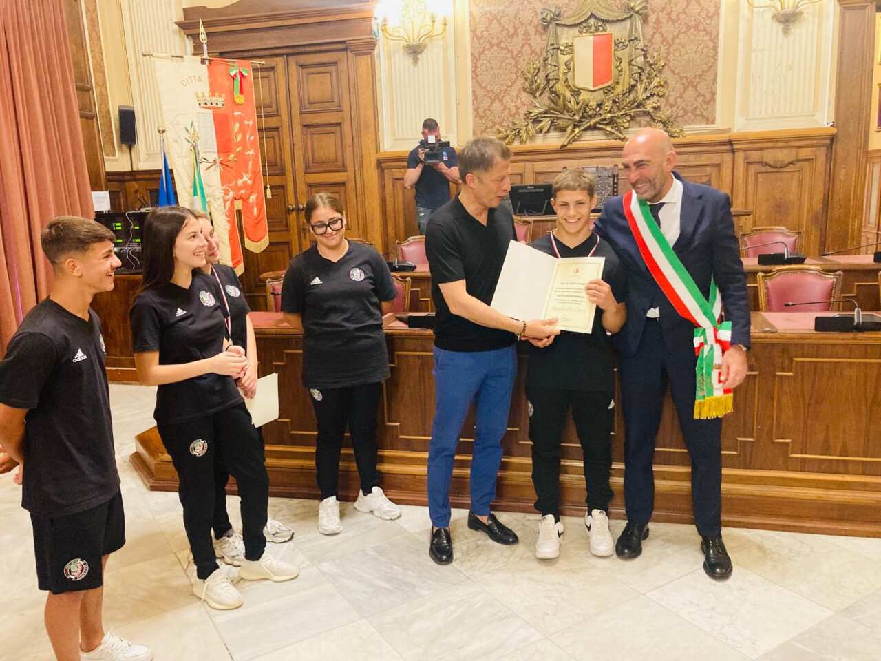 Galleria foto 'Bari premia 16 giovani atleti che si sono distinti durante la stagione: «Portate alto il nome della città nel mondo» – FOTO' - foto 7