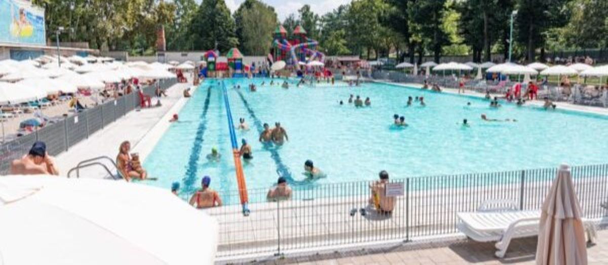 In piscina a Roma, cinque bambini intossicati dal cloro: uno è grave In piscina a Roma, cinque bambini intossicati dal cloro: uno è grave
