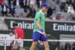 Roland Garros, Jannik Sinner vola in finale ancora contro Alcaraz: battuto Djokovic in tre set tiratissimi