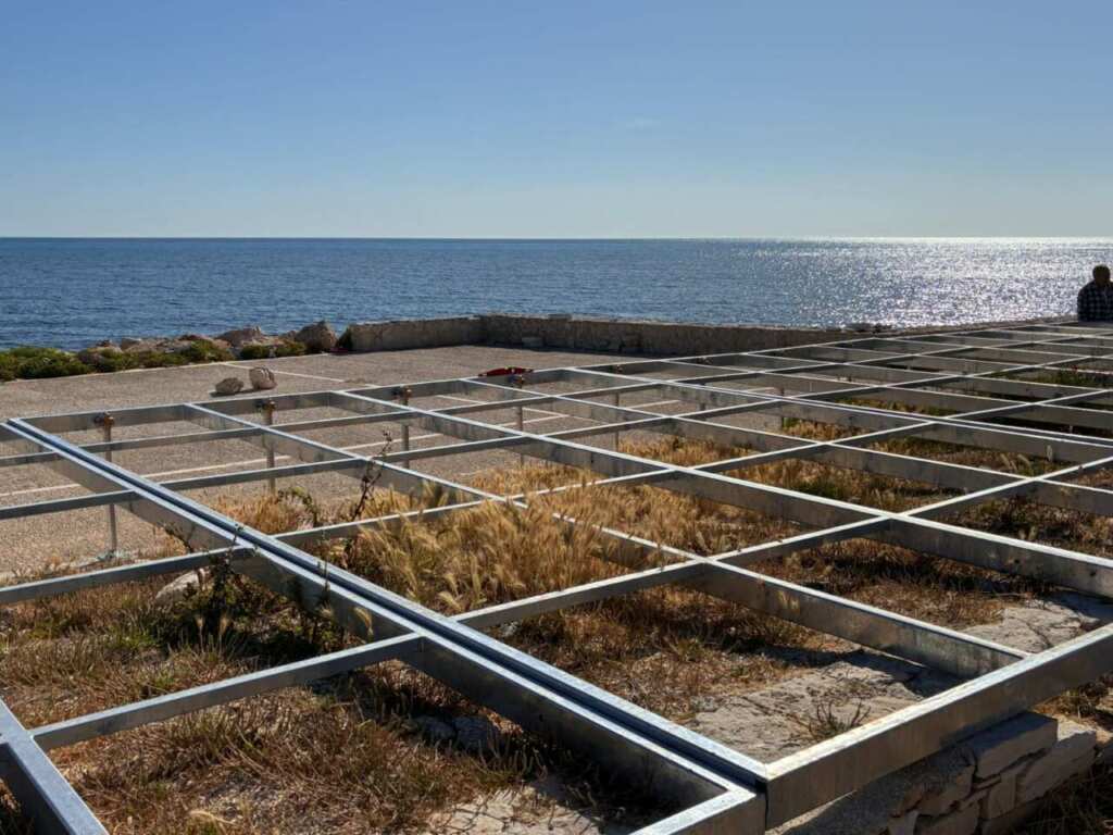 Galleria foto 'Bari, la costa prende vita: al via i lavori per le prime tre concessioni demaniali sul lungomare sud – FOTO' - foto 2