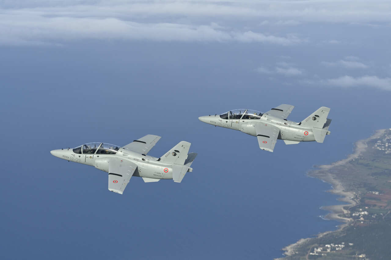 Passaggio di consegne a Galatina, addio al “Macchino” T-339A: ecco il nuovo addestratore T-345A – VIDEO Passaggio di consegne a Galatina, addio al “Macchino” T-339A: ecco il nuovo addestratore T-345A – VIDEO