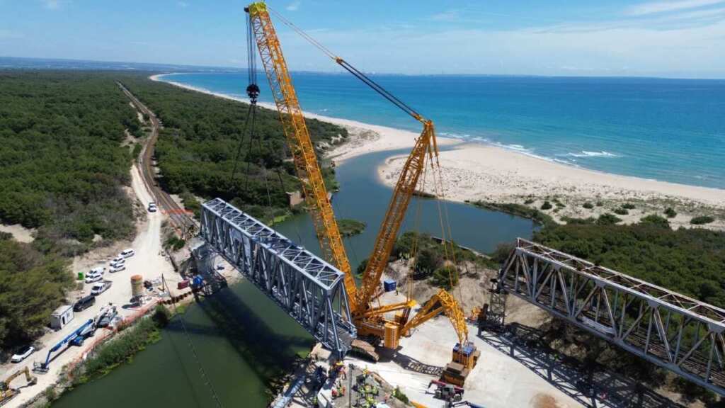 Tornano i treni sulla linea Taranto-Potenza, completati i lavori per la sostituzione del ponte sul Lato – VIDEO Tornano i treni sulla linea Taranto-Potenza, completati i lavori per la sostituzione del ponte sul Lato – VIDEO