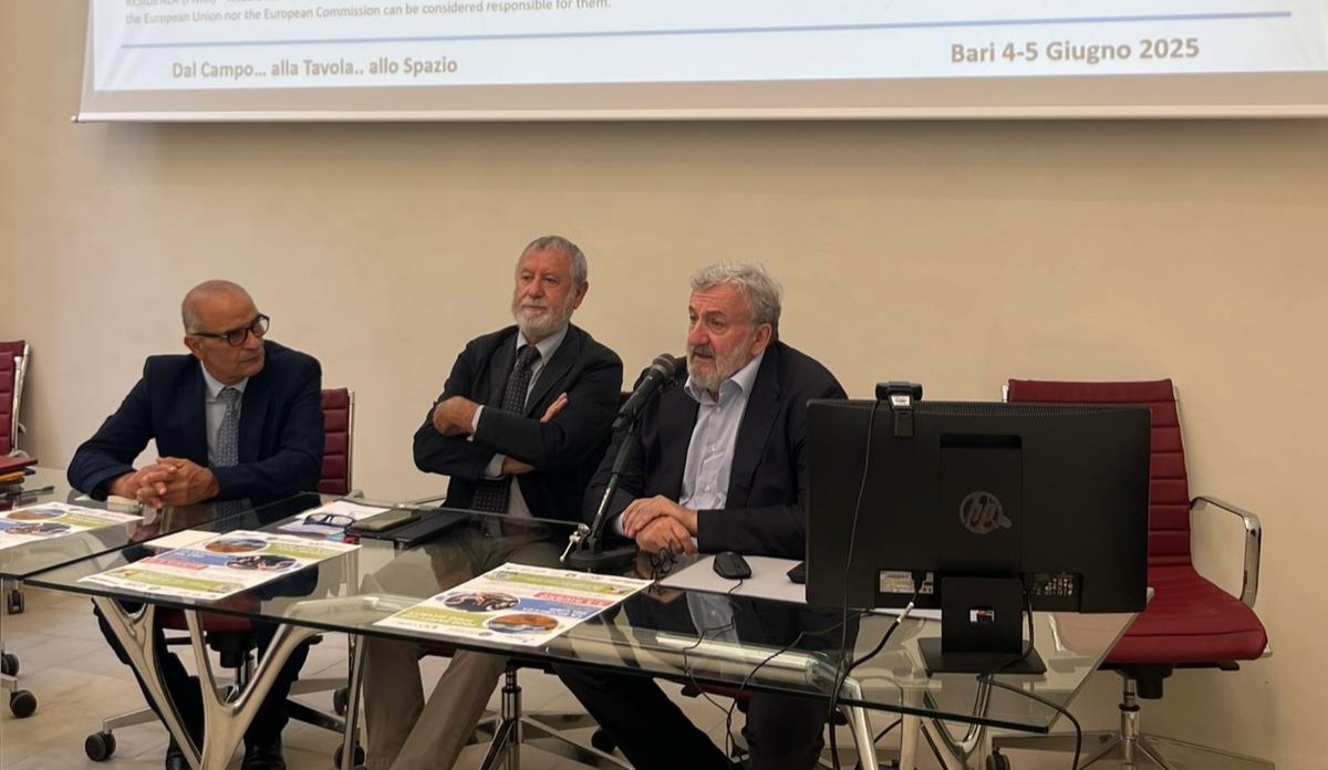Sicurezza alimentare, dai campi alla tavola: il convegno all’Università di Bari. 4-5 giugno Sicurezza alimentare, dai campi alla tavola: il convegno all’Università di Bari. 4-5 giugno