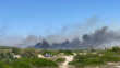 Incendio a Marina di Taranto, fiamme tra le sterpaglie: paura tra i bagnanti in fuga – VIDEO