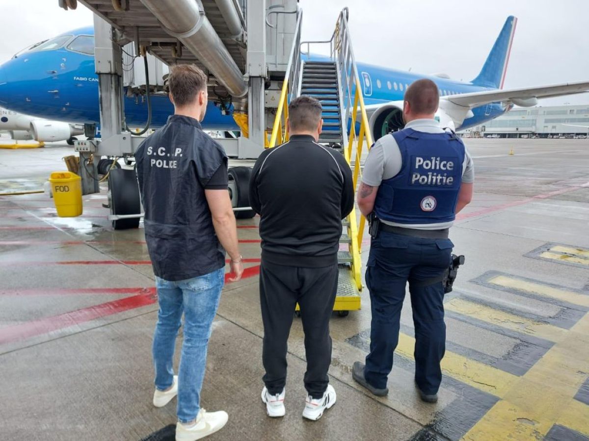Traffico internazionale di droga, arrestato in Belgio un cittadino albanese ricercato dalla Dda di Bari Traffico internazionale di droga, arrestato in Belgio un cittadino albanese ricercato dalla Dda di Bari