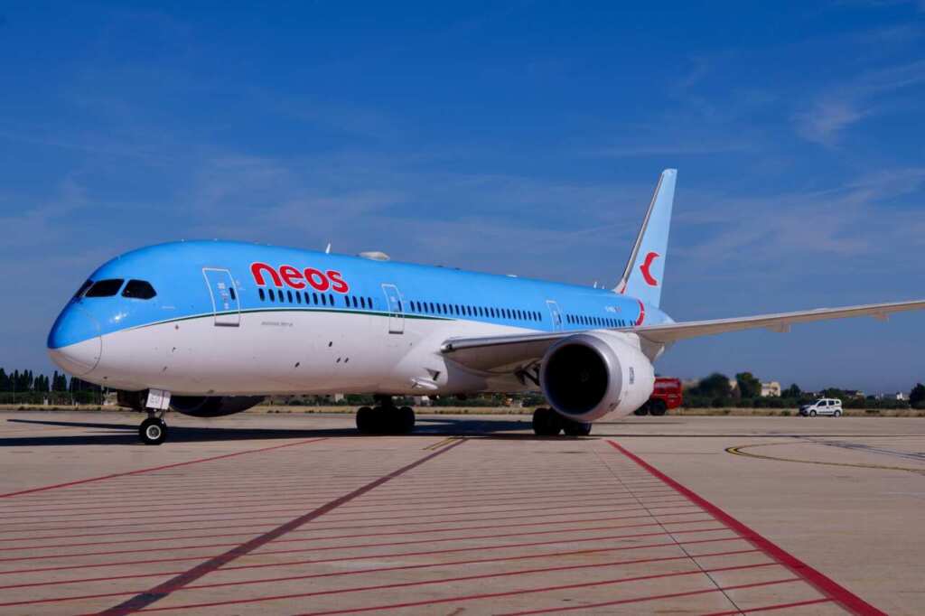 Galleria foto 'Bari, giornata storica in aeroporto: è atterrato il primo volo diretto da New York – FOTO e VIDEO' - foto 6
