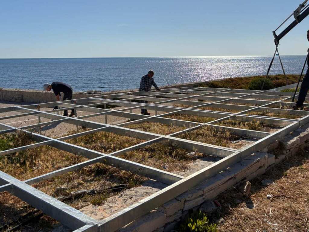 Galleria foto 'Bari, la costa prende vita: al via i lavori per le prime tre concessioni demaniali sul lungomare sud – FOTO' - foto 3