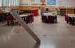 Molfetta, paura in una scuola per l’infanzia: crolla un grosso neon. Nell’aula c’erano bambini e insegnanti