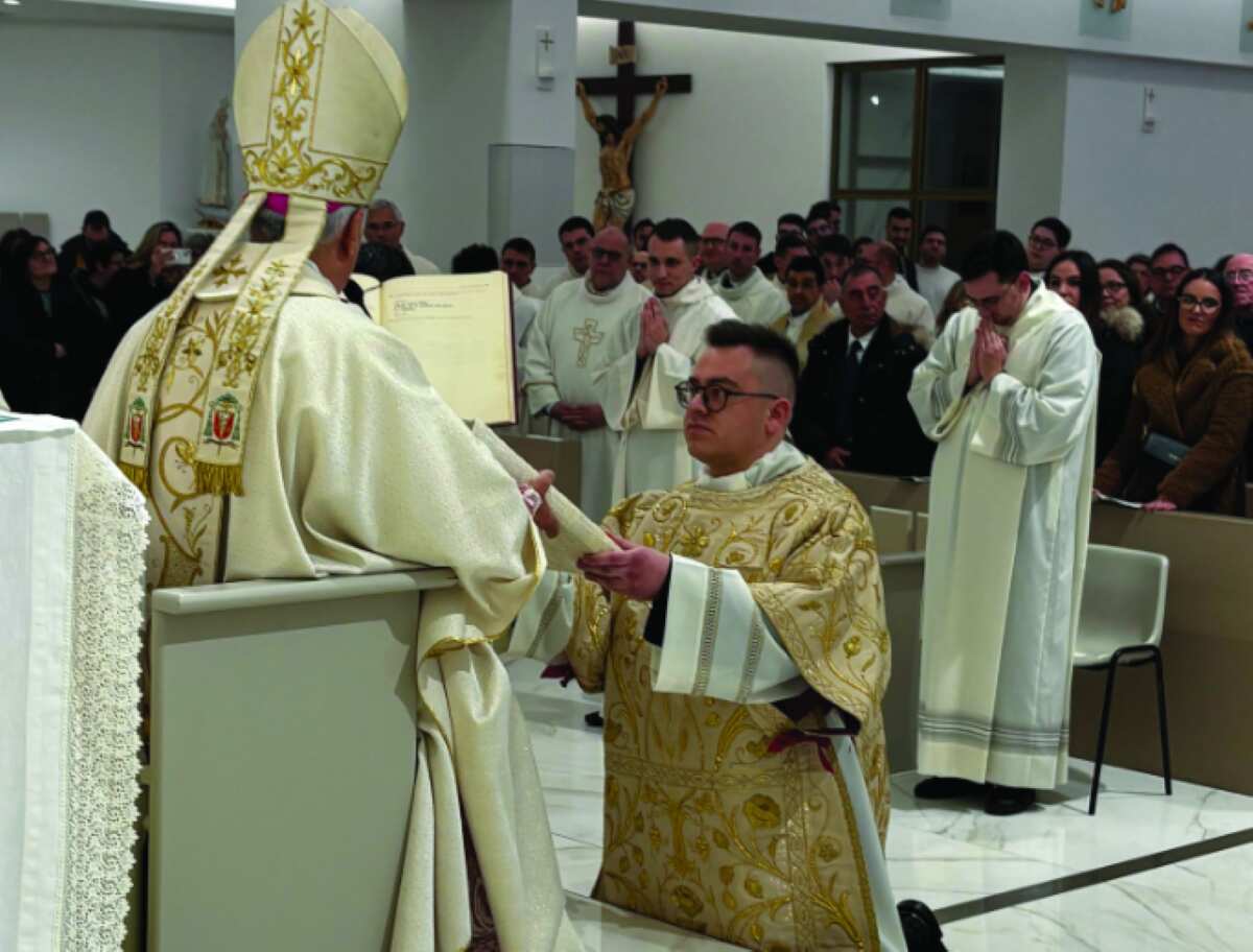 Da Giovinazzo a Roma, il giovane Don Alberto De Mola ordinato presbitero da Papa Leone XIV Da Giovinazzo a Roma, il giovane Don Alberto De Mola ordinato presbitero da Papa Leone XIV