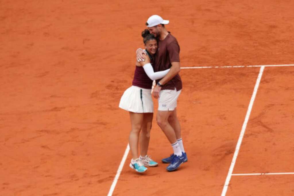 Galleria foto 'Roland Garros, Errani e Vavassori vincono la finale del doppio misto: battuta 6-4, 6-2 la coppia statunitense' - foto 1