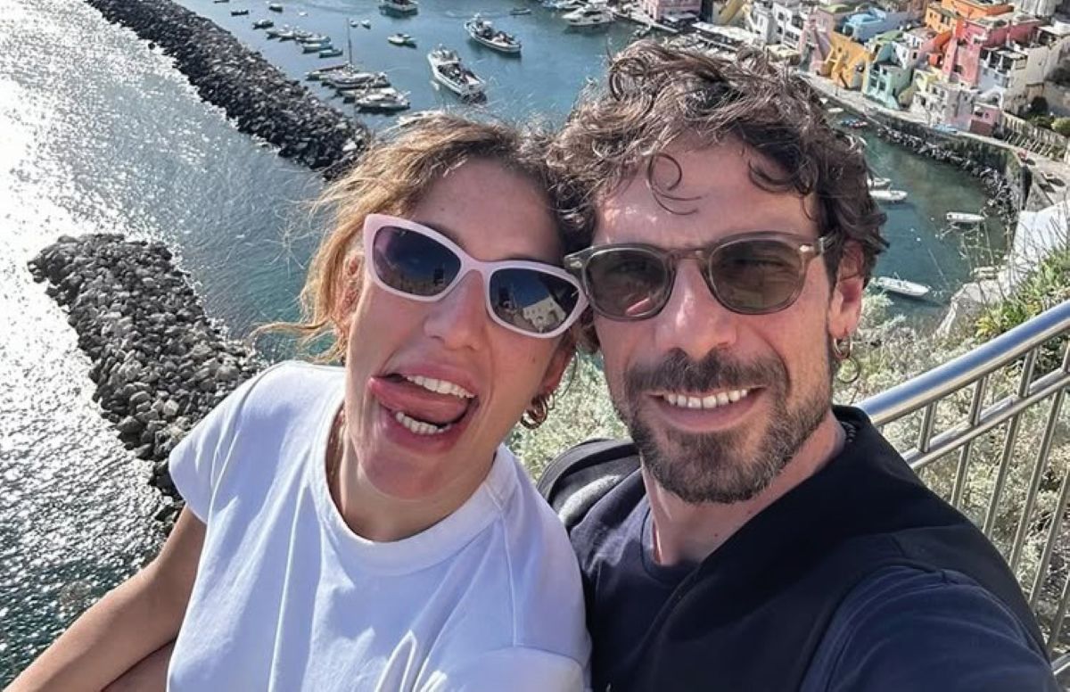 Nozze vip in Puglia, l’attore romano Francesco Montanari sposa Federica Sorino Nozze vip in Puglia, l’attore romano Francesco Montanari sposa Federica Sorino