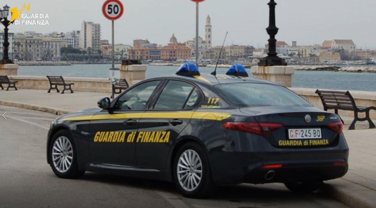 Galleria foto 'Controlli nelle strutture ricettive del Barese, 4 abusive su 20: redditi non dichiarati per oltre 2,2 milioni' - foto 1