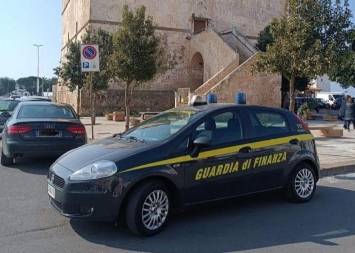 Galleria foto 'Torre Lapillo, confiscata una villetta del valore di 110mila euro a un pregiudicato brindisino' - foto 1