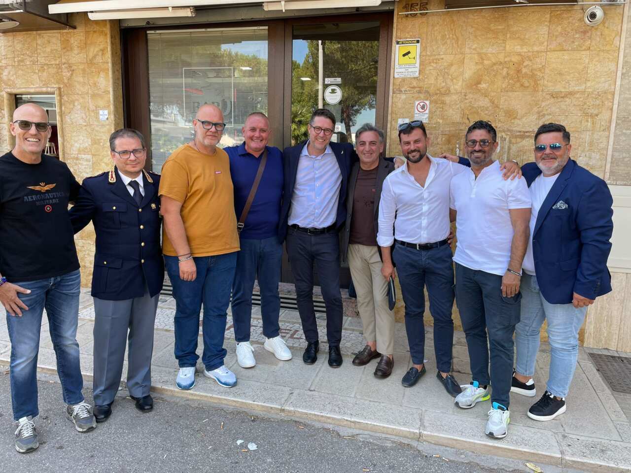 Galleria foto 'Carabiniere ucciso in Puglia, Molteni incontra gli agenti indagati: «Introdurremo bodycam sulle divise»' - foto 3