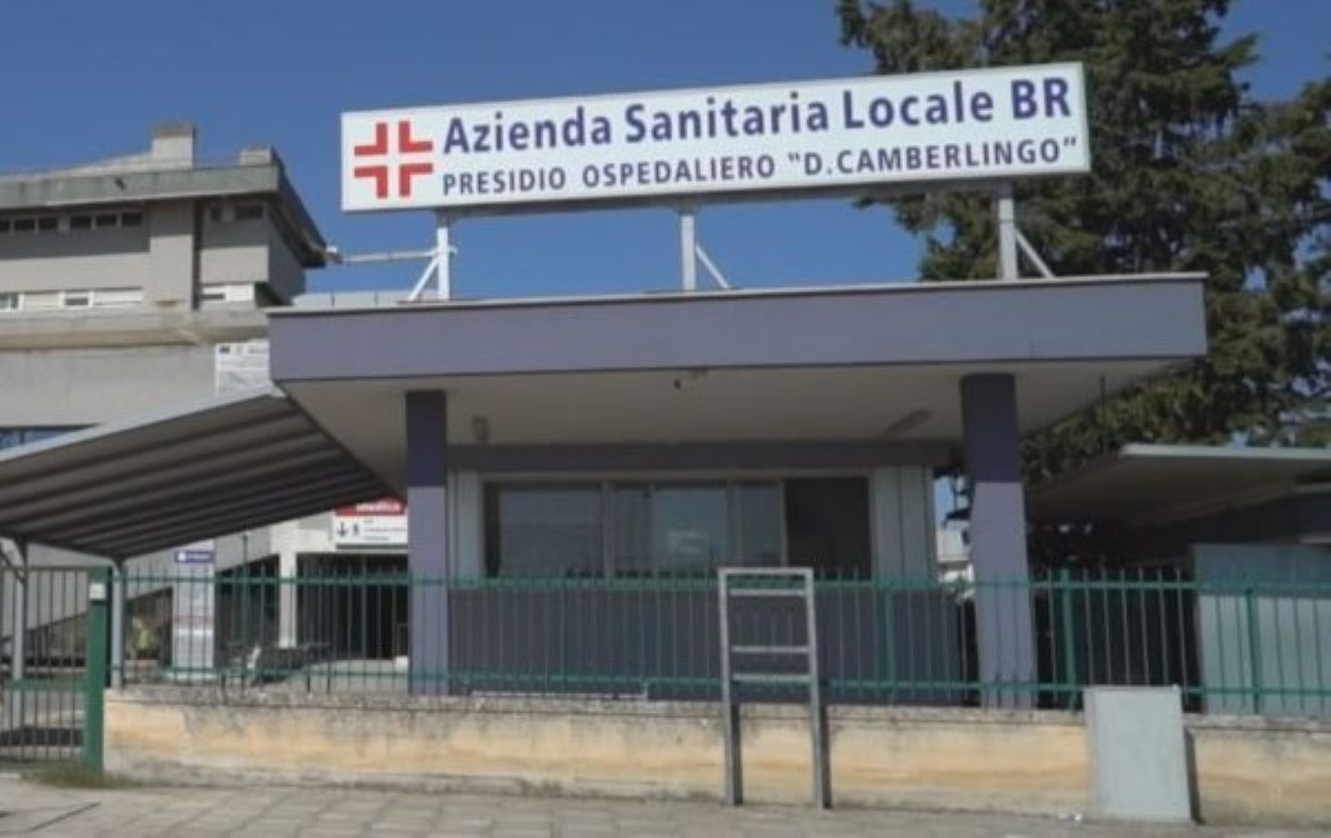 Francavilla Fontana, medico aggredito al “Camberlingo”: trovato privo di sensi nel parcheggio dell’ospedale