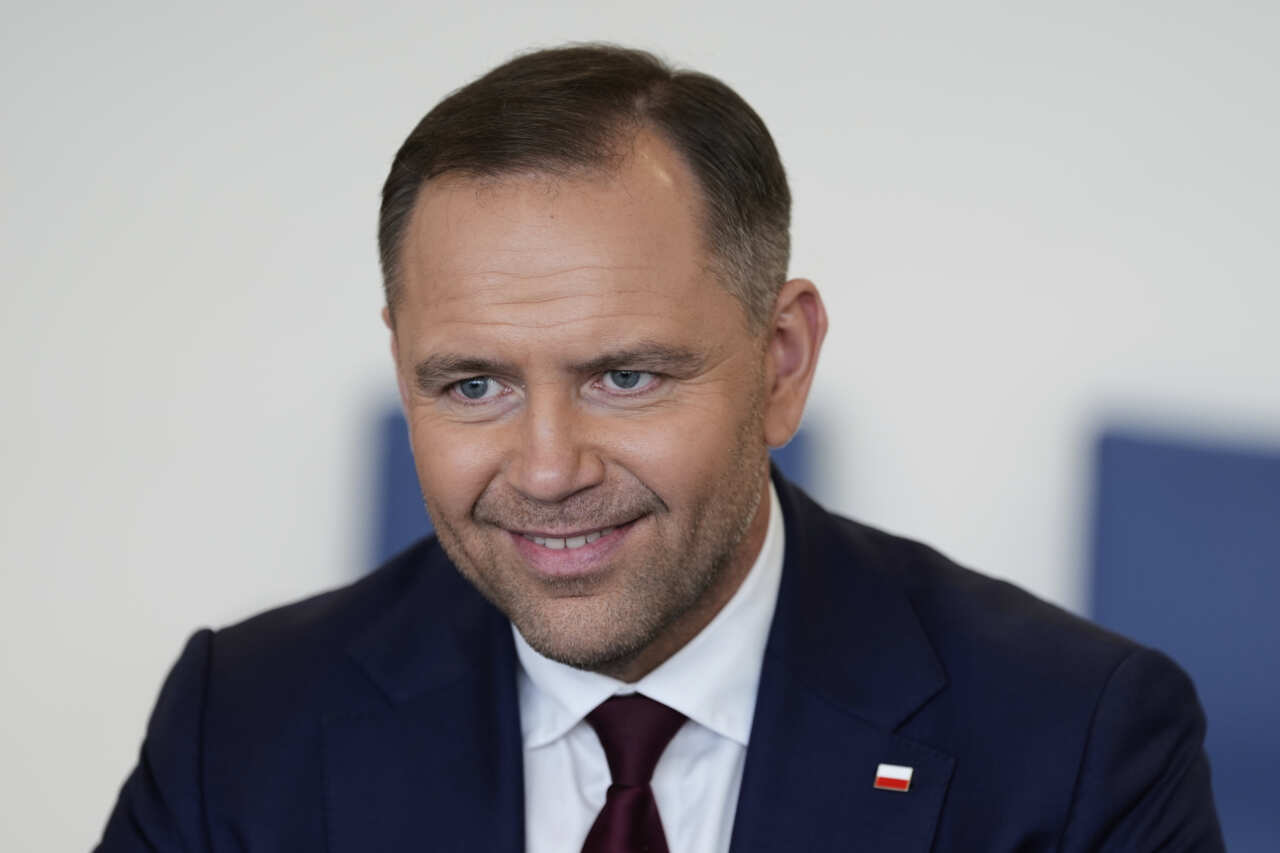Polonia, il nuovo presidente Karol Nawrocki: «No a Kiev nell’Ue»