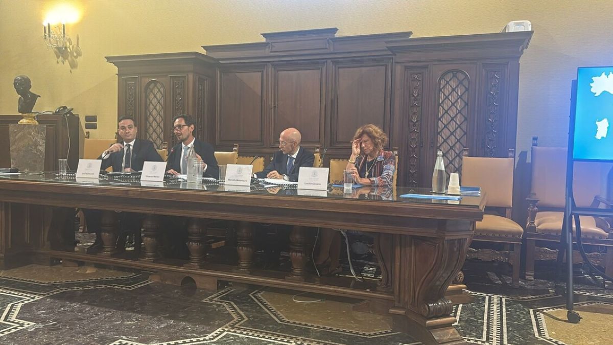 Puglia, cresce l’occupazione ma l’economia rallenta. Bankitalia: «Pil su dello 0,5% nel 2024, diminuisce l’intensità» Puglia, cresce l’occupazione ma l’economia rallenta. Bankitalia: «Pil su dello 0,5% nel 2024, diminuisce l’intensità»