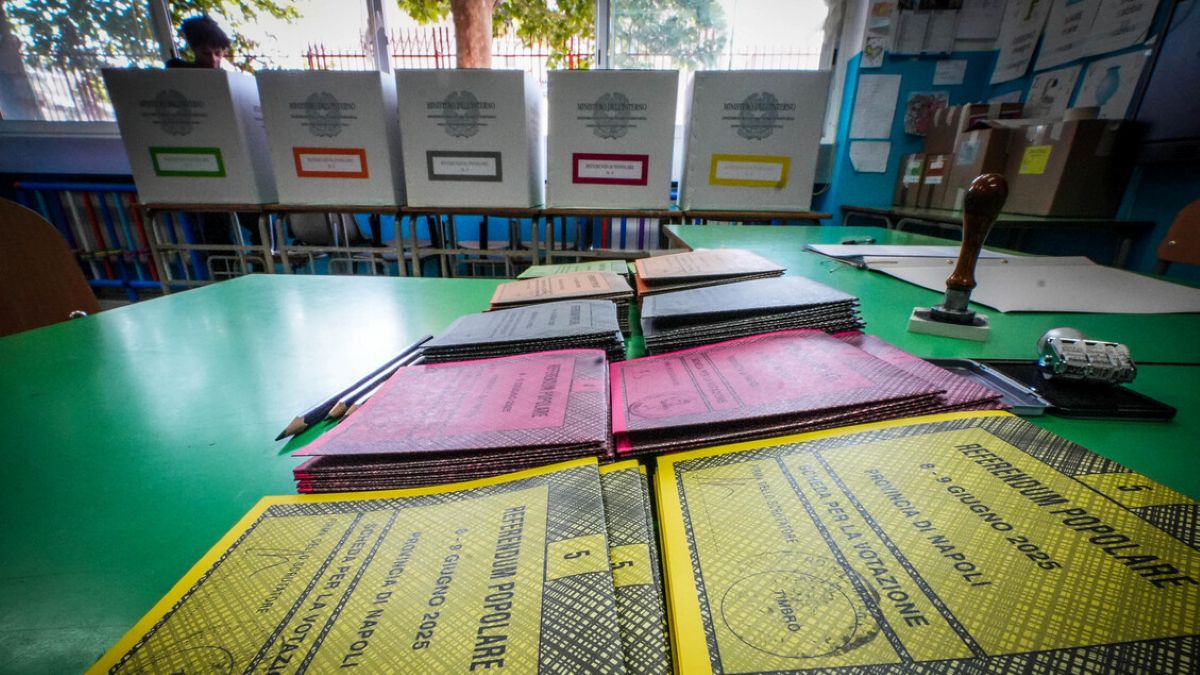 Referendum, urne chiuse nelle 61.591 sezioni: affluenza intorno al 30%, quorum lontano Referendum, urne chiuse nelle 61.591 sezioni: affluenza intorno al 30%, quorum lontano