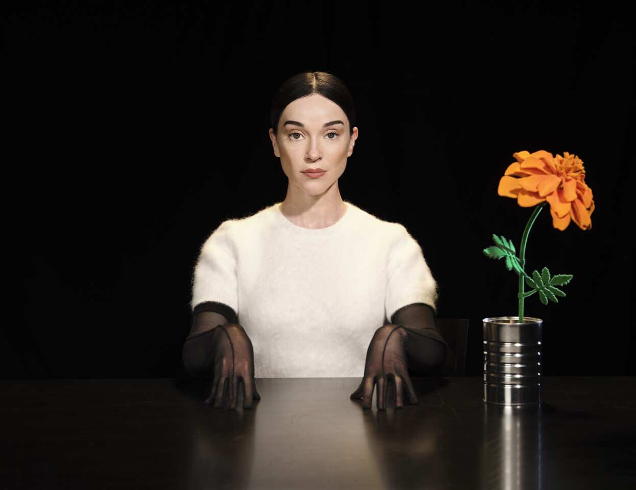 Galleria foto 'Taranto, la notte è di St. Vincent al Medimex. Veronico: «Un live che resterà nella storia»' - foto 1