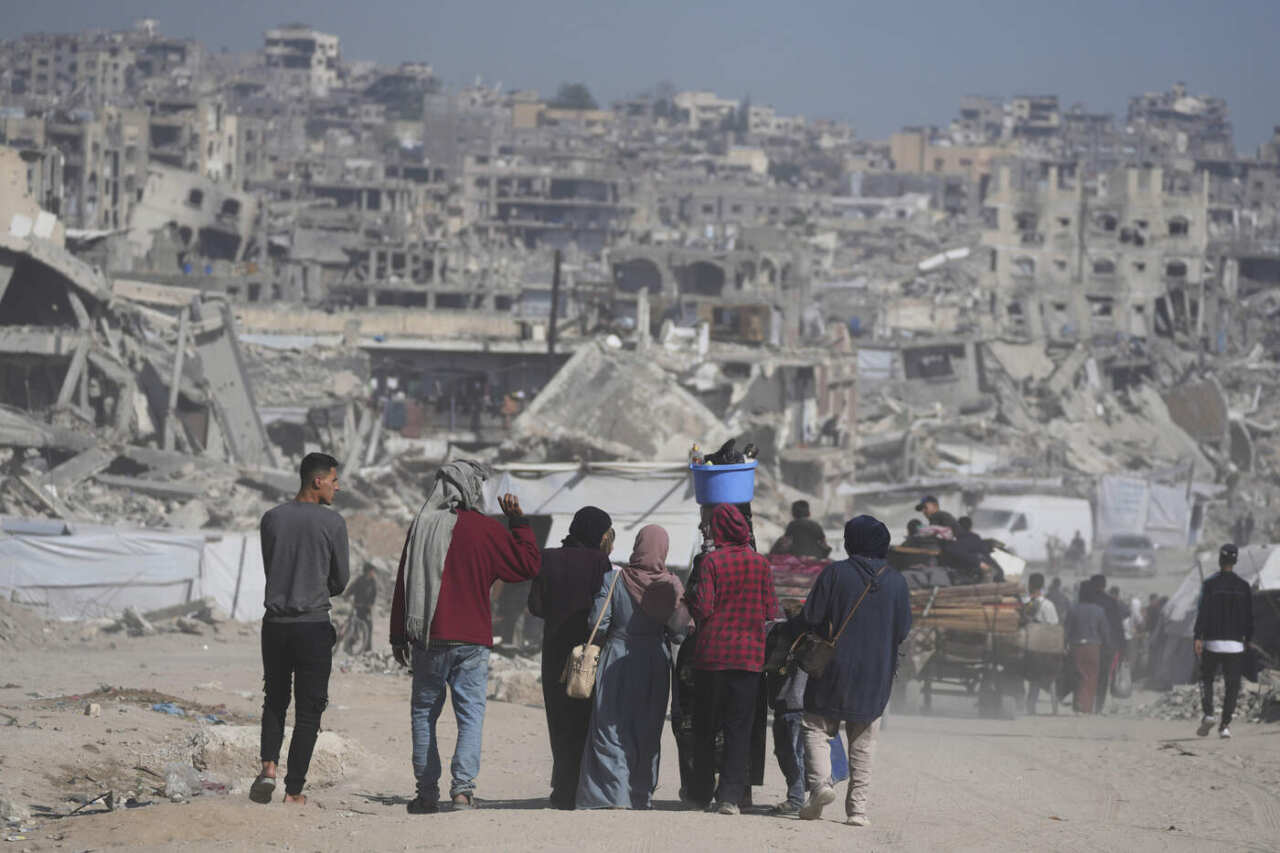 Gaza, il ministro Crosetto: «Raid ingiustificati, Netanyahu si fermi perché così alimenta l’odio» Gaza, il ministro Crosetto: «Raid ingiustificati, Netanyahu si fermi perché così alimenta l’odio»