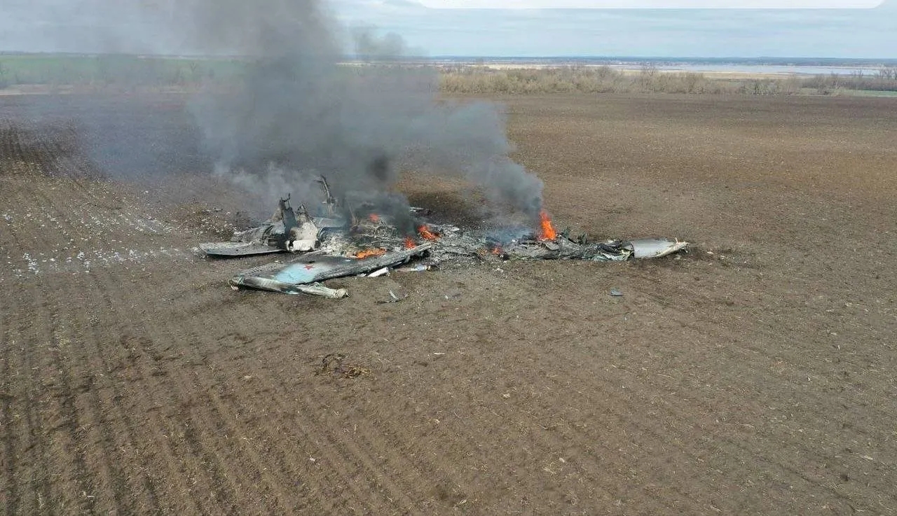 Forze ucraine abbattono aerei MiG e Sukhoi in base militare russa Forze ucraine abbattono aerei MiG e Sukhoi in base militare russa