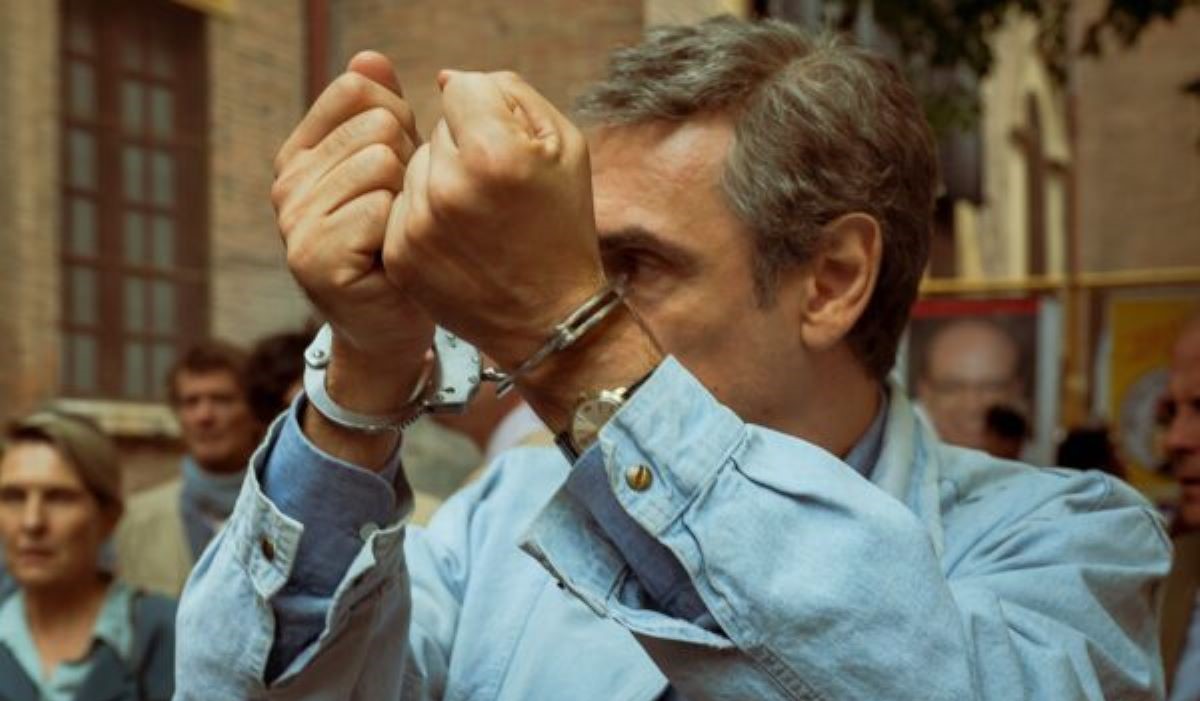 Galleria foto 'Bellocchio racconta Tortora, le prime immagini della serie Portobello: dal 2026 su HBO Max – VIDEO' - foto 1