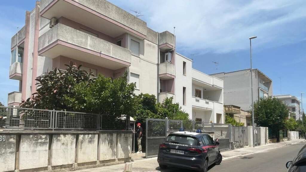 Galleria foto 'Lecce, resta in carcere l’82enne che ha ucciso la moglie: «Non ha un posto dove andare»' - foto 1