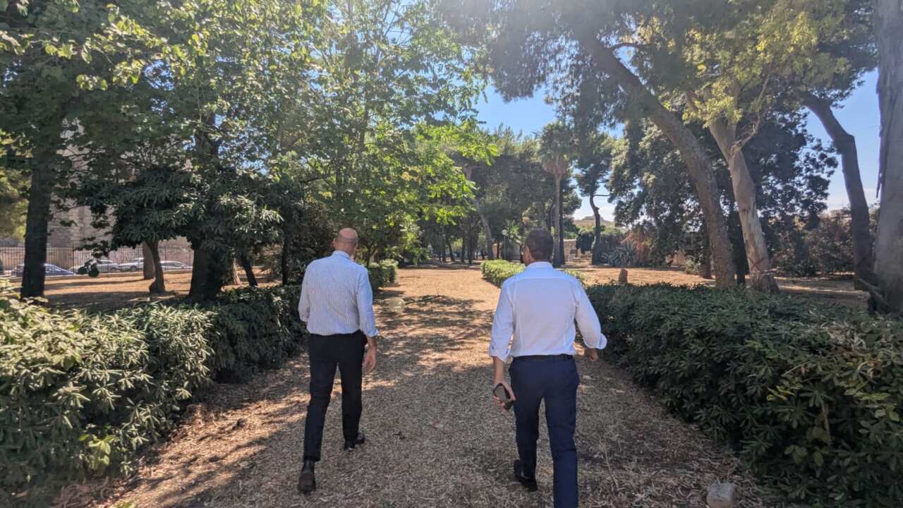 Galleria foto 'Bari, via ai lavori al Parco del Castello: «Presto aperta al pubblico un’area verde sul lungomare De Tullio» – FOTO' - foto 2